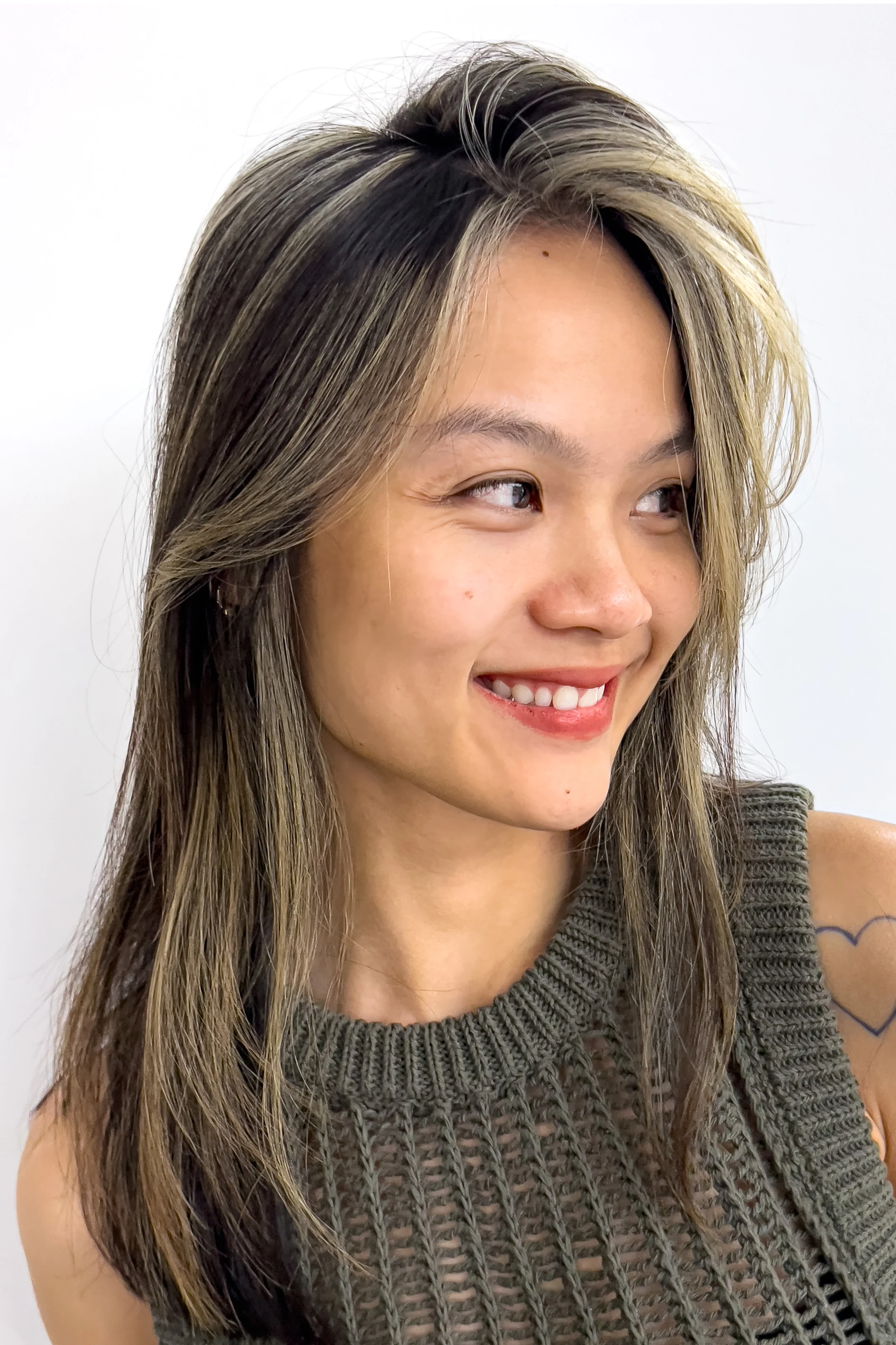 广州美式挑染脸周提亮正面人物作品